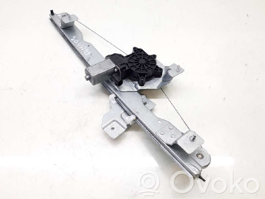 Dacia Duster Oroch Macara geam față manuală