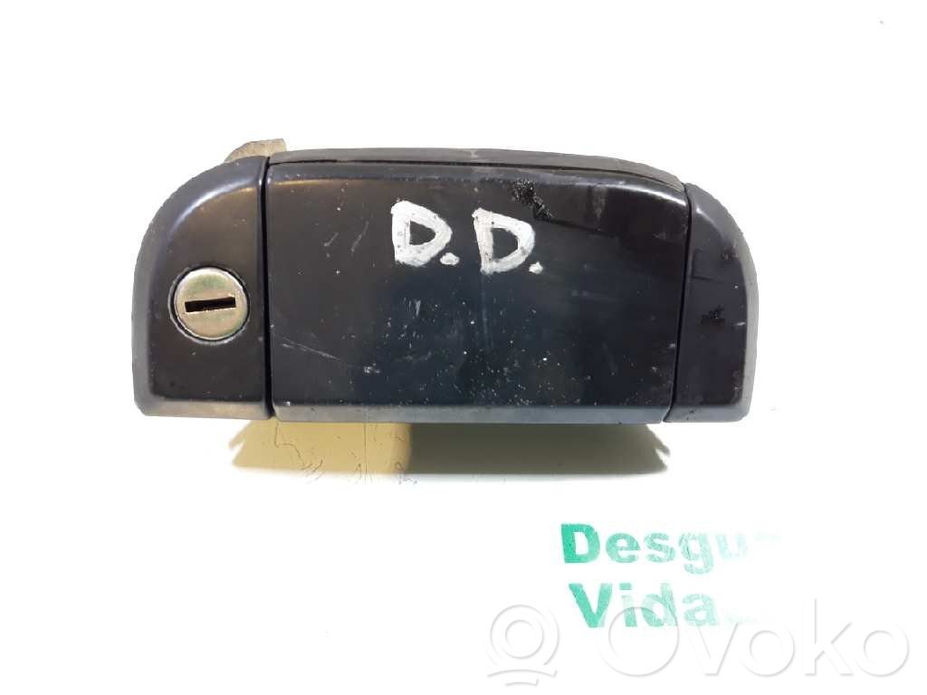 Manecilla externa puerta delantera
