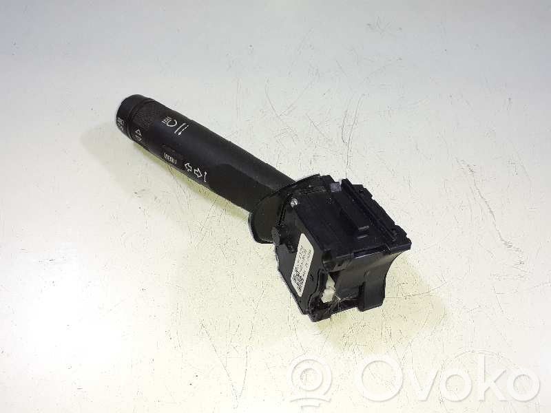 Opel Corsa E Leva indicatori 
