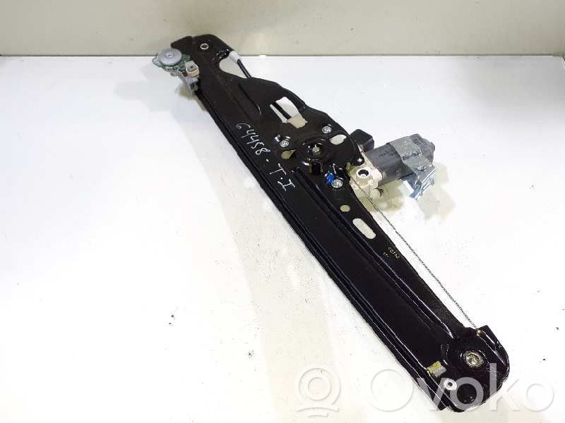BMW 5 E39 Meccanismo di sollevamento del finestrino posteriore senza motorino
