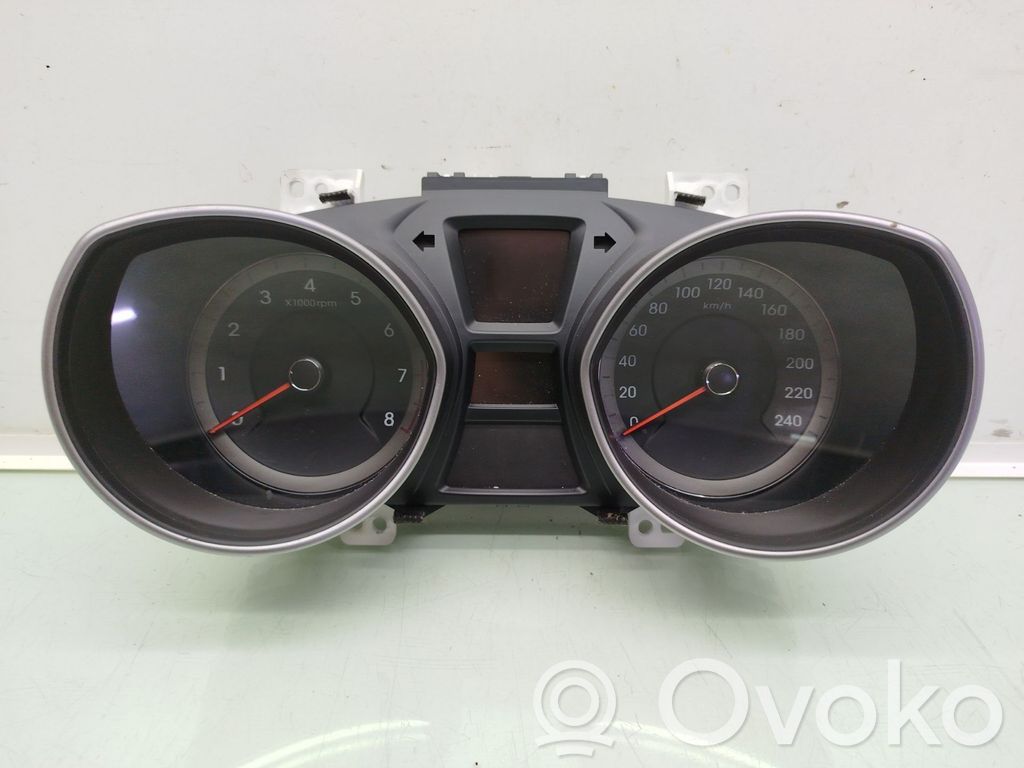 Hyundai i30 Vitezometru (grup de instrumente)