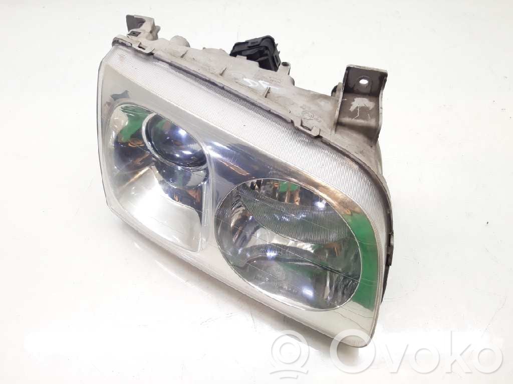 Hyundai Trajet Phare frontale 