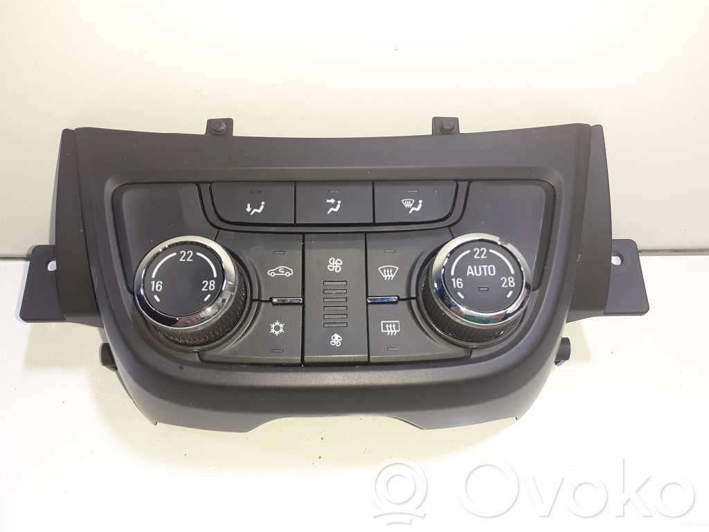 Opel Zafira B Climate control unit 