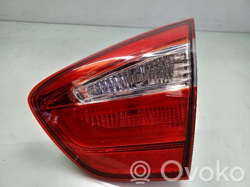 KIA Rio Galinis žibintas kėbule 