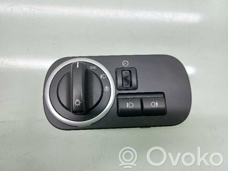 Land Rover Discovery 3 - LR3 Comutator lumini bord 