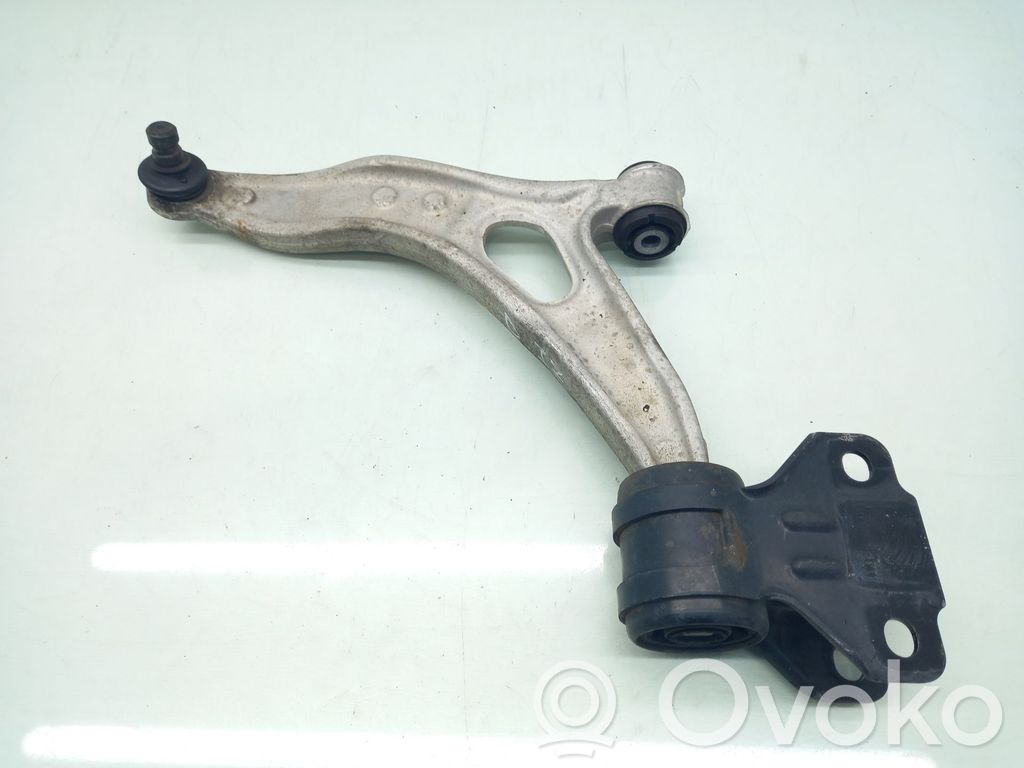Ford C-MAX I Svira 