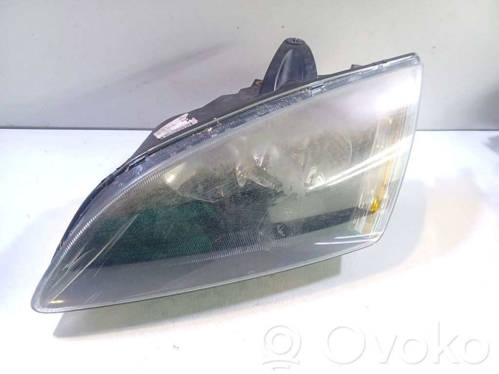 Ford Focus Headlight/headlamp 