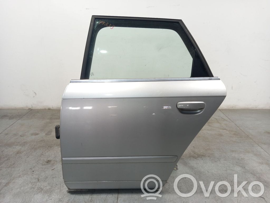 Puerta trasera   8E0833051J