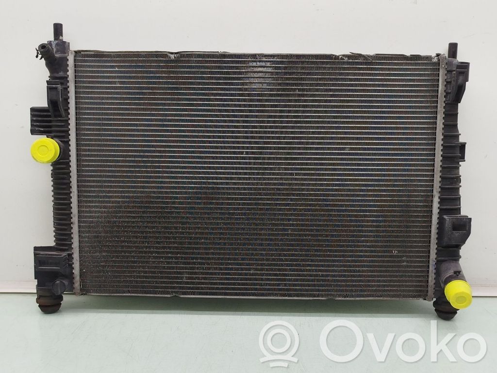 Ford C-MAX II Coolant radiator 