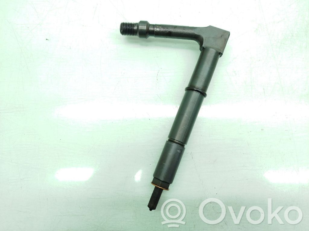 Nissan Navara D22 Fuel injector 