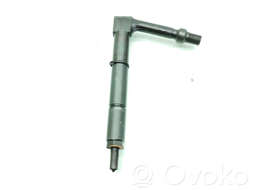 Nissan Navara D22 Fuel injector 