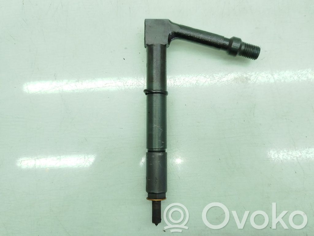 Nissan Navara D22 Fuel injector 