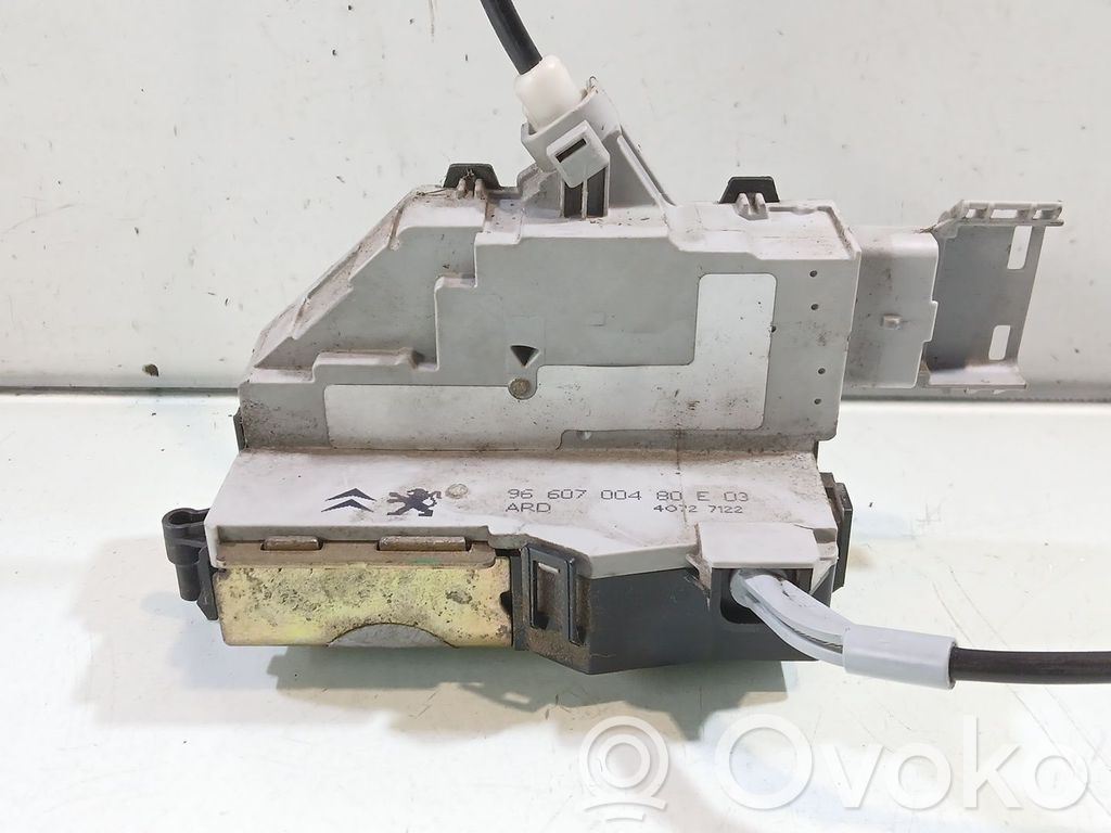 Citroen C4 I Galinių durų spyna 