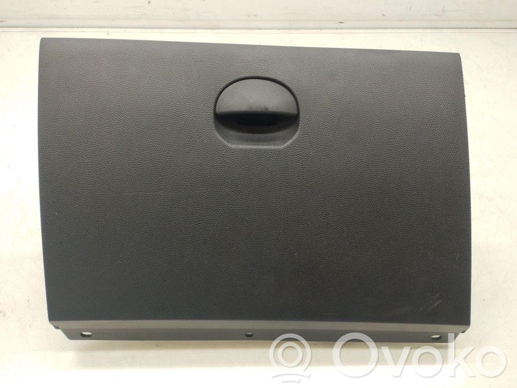 Dacia Duster II Glove box 
