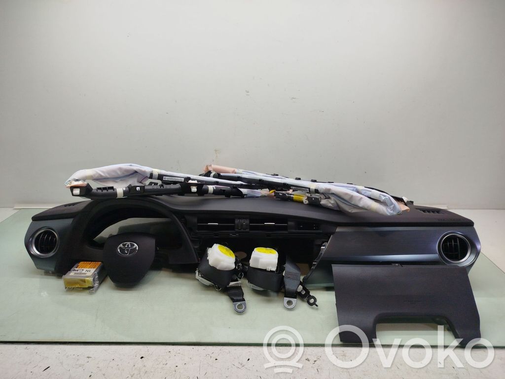 Toyota Auris E180 Drošības spilvenu komplekts 
