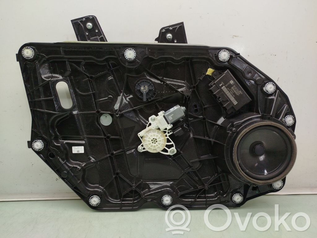 Ford Focus Front door manual window regulator 