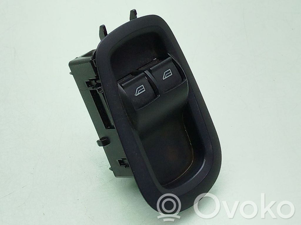 Ford Transit Przyciski szyb 