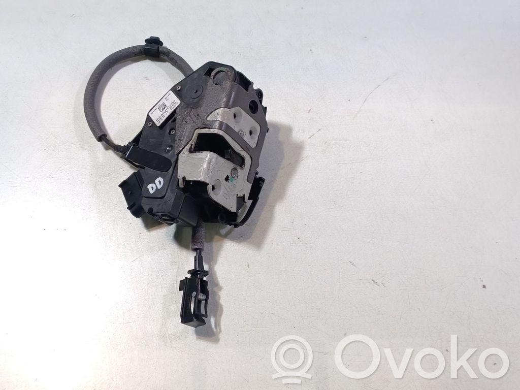 Ford Focus Priekšpusē slēdzene 