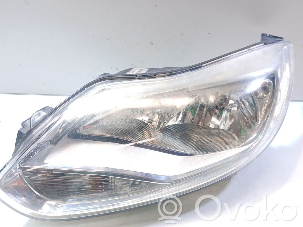 Ford Focus Phare frontale 