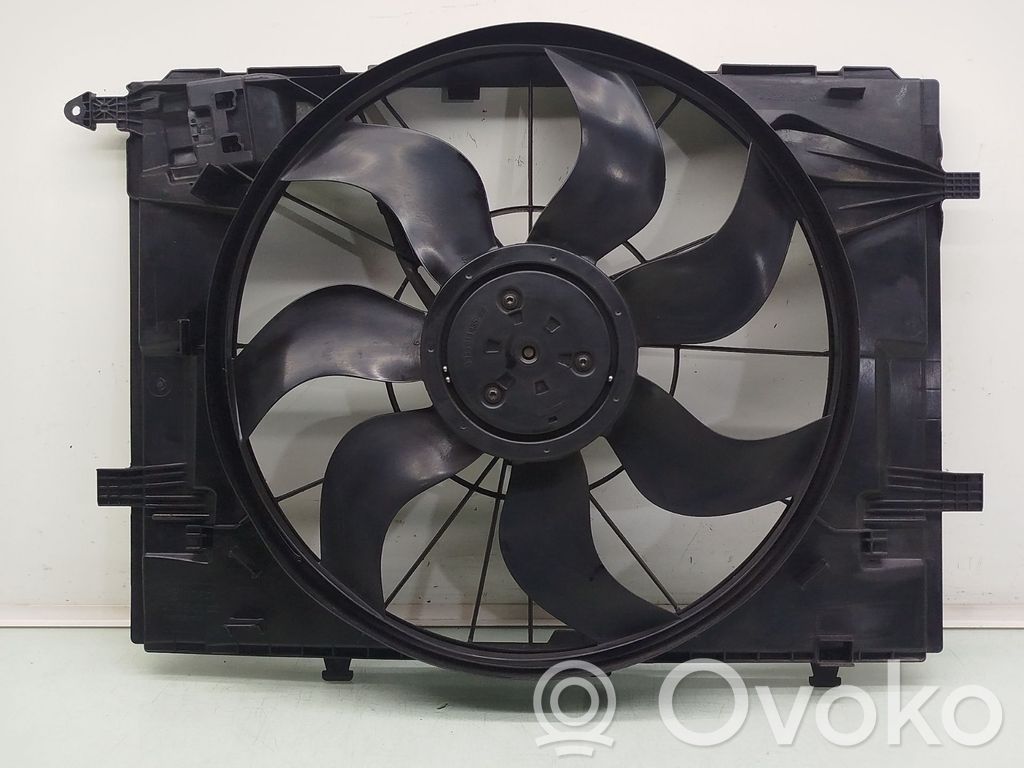 Mercedes-Benz C W205 Ventilator electric răcire radiator 