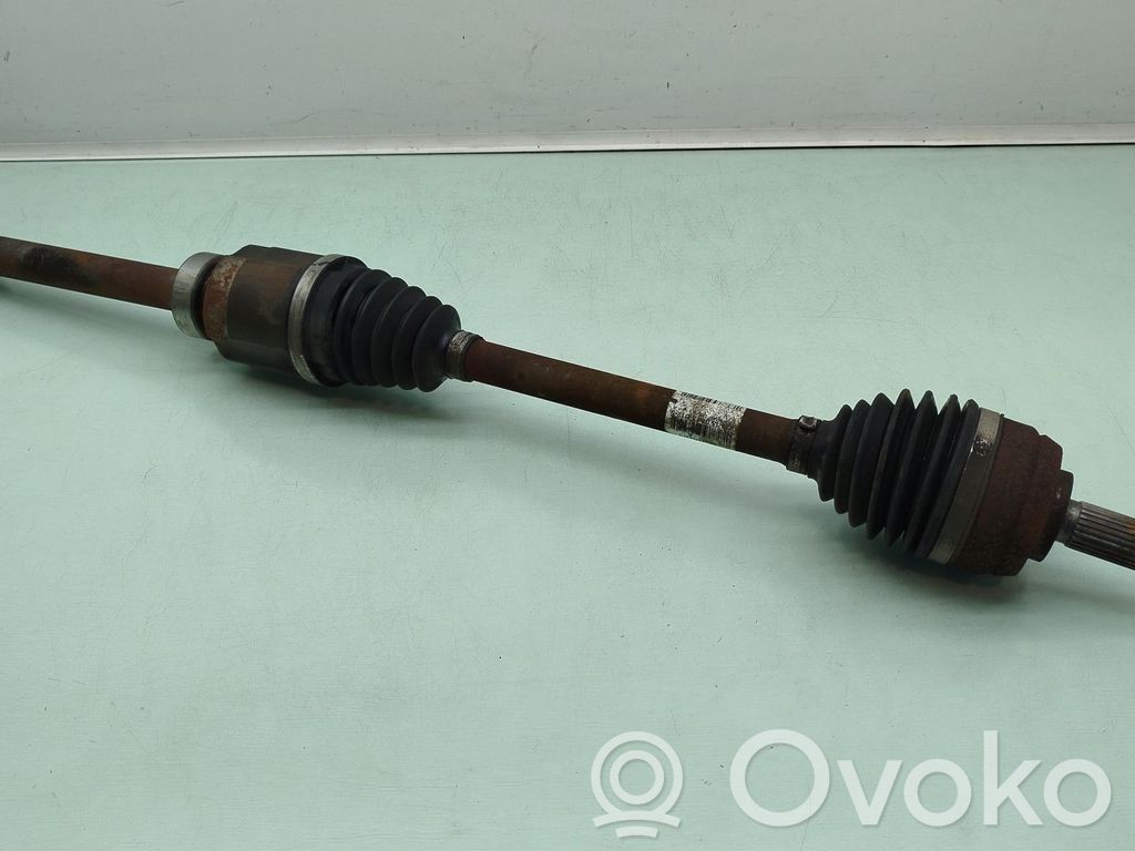 Dacia Duster Oroch Etuvetoakseli 