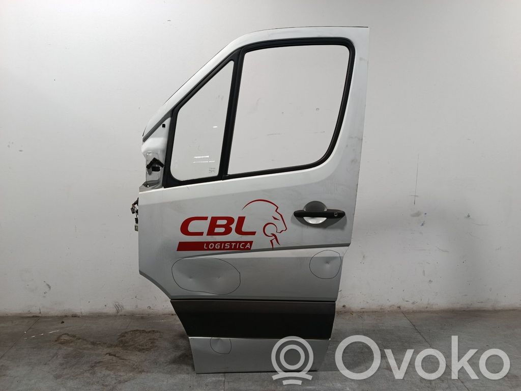 Mercedes-Benz Sprinter W906 Porte avant