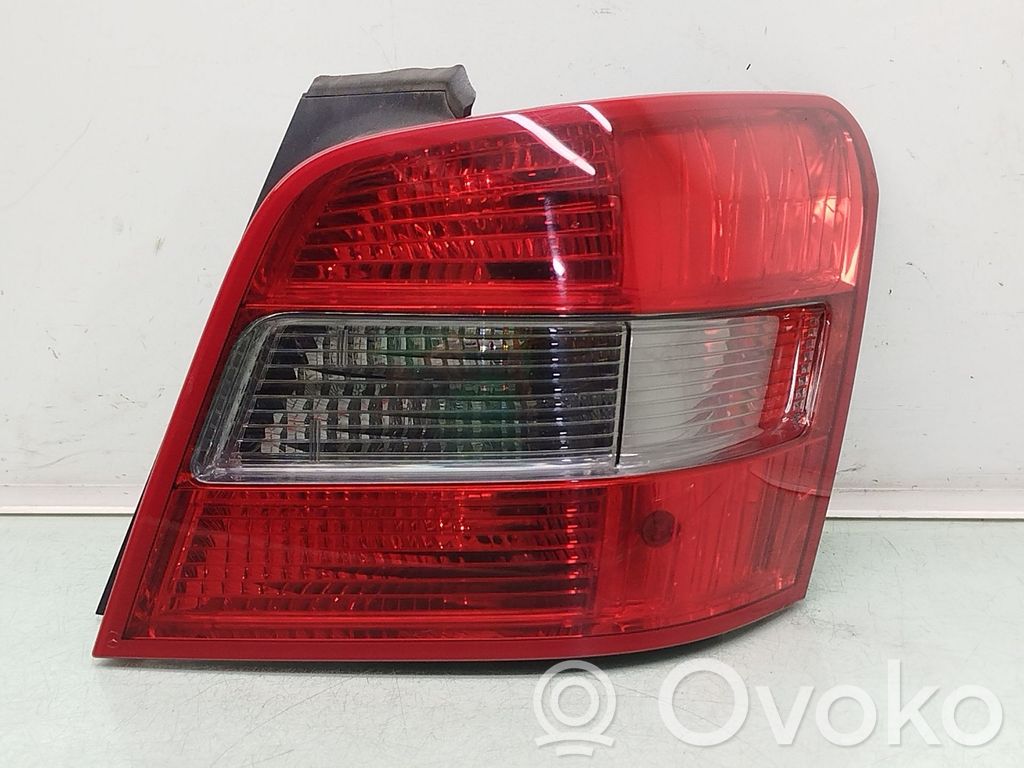 Mercedes-Benz GLK (X204) Aizmugurējais lukturis virsbūvē