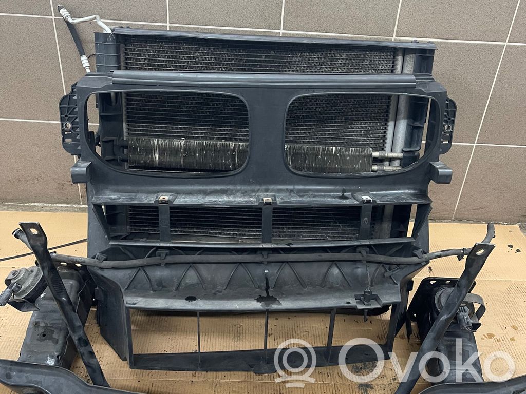 BMW X5 E70 Radiatorių komplektas 