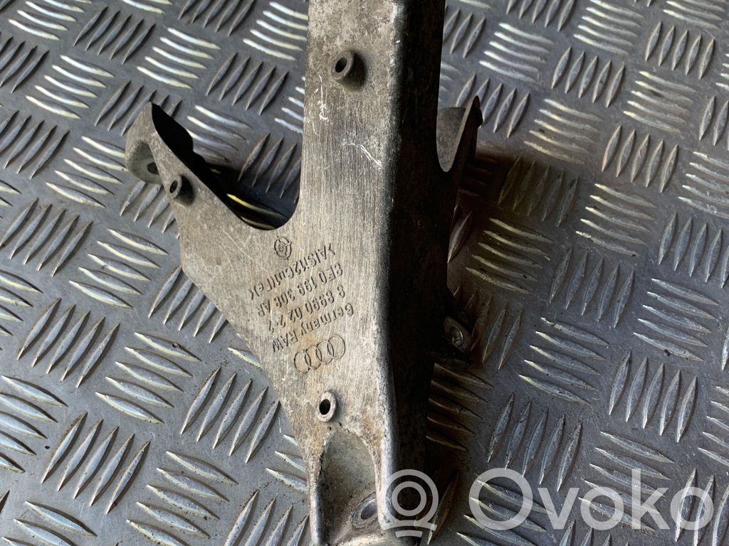 Audi A4 S4 B7 8E 8H Engine mounting bracket 