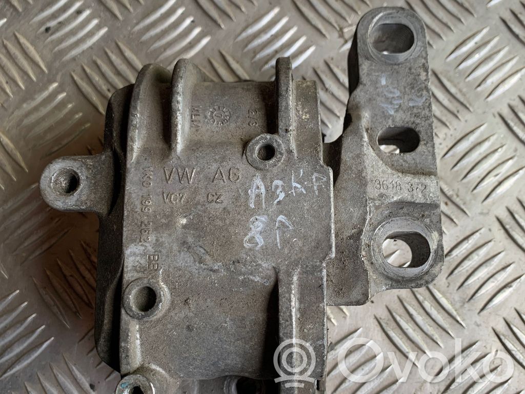 Dzinēja spilvens   1K0199262BB,1K0199262,1K0199262A,1K0199262AB,1K0199262AF,1K0199262AM,1K0199262AT,1K0199262M