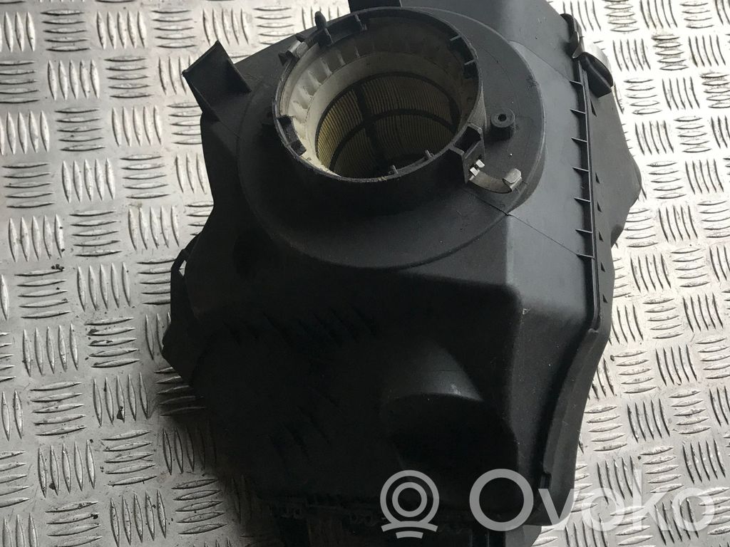 Audi A6 S6 C6 4F Luftfilterkasten 