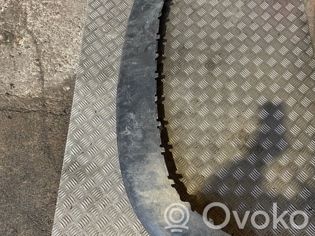 Volkswagen Golf Plus Apakšējā bampera daļa (lūpa) 