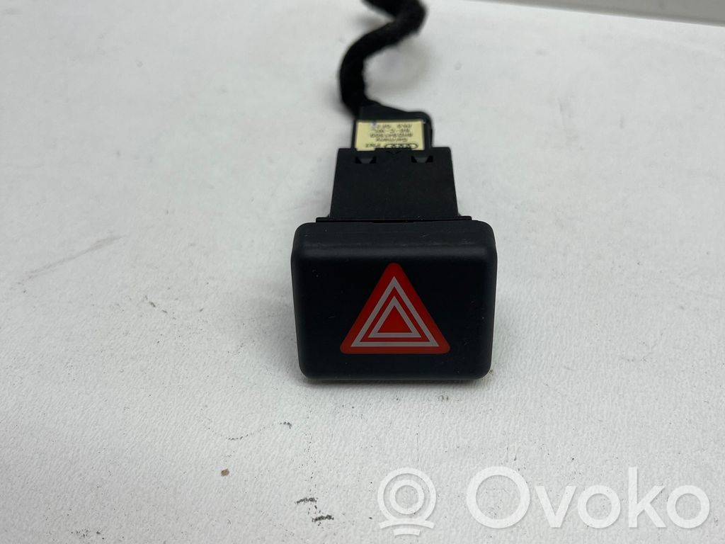 Audi A4 S4 B7 8E 8H Hätävilkkujen kytkin 