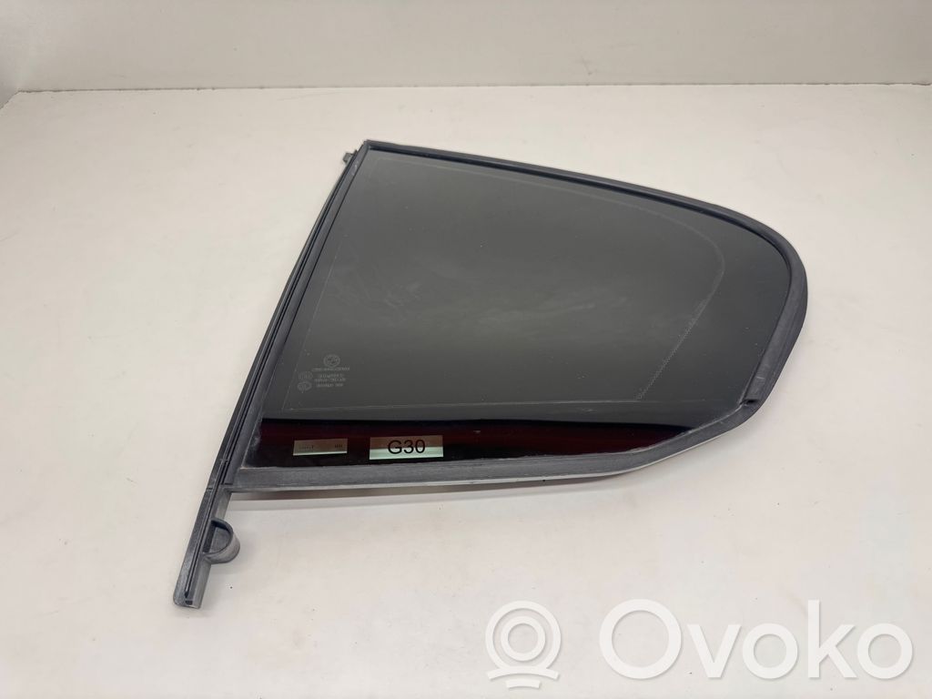 BMW 5 G30 G31 G38 Szyba karoseryjna drzwi tylnych 