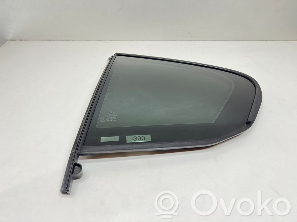BMW 5 G30 G31 G38 Szyba karoseryjna drzwi tylnych 