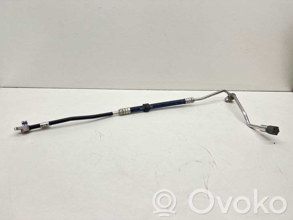 Audi A5 Ilmastointilaitteen putki (A/C) 