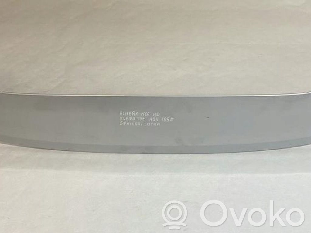 Nissan Almera N16 Takaluukun/tavaratilan spoileri 