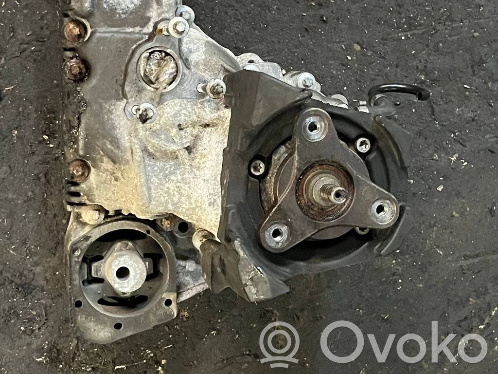 BMW 5 E60 E61 Gearbox transfer box case 