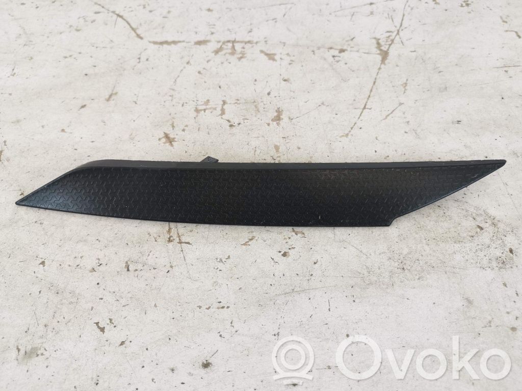 Lamborghini Urus Front bumper splitter molding 