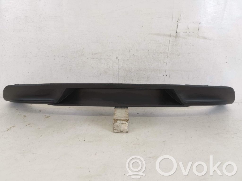 Seat Leon IV Moldura inferior del parachoques trasero 