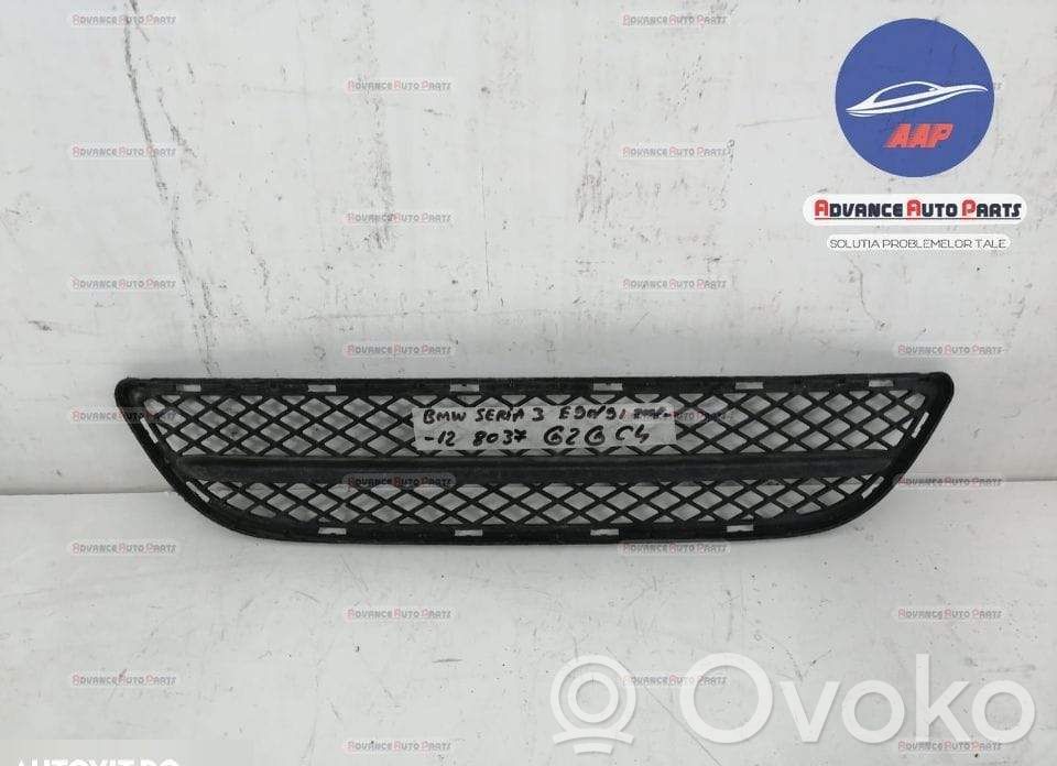 BMW 3 E90 E91 Grotelės priekinės 