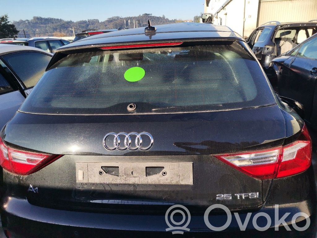 Tailgate/trunk/boot lid   82A827025B