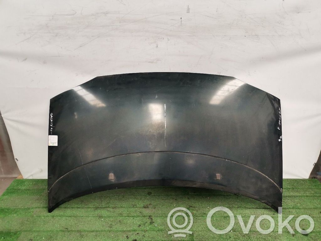 Engine bonnet/hood   1077566
