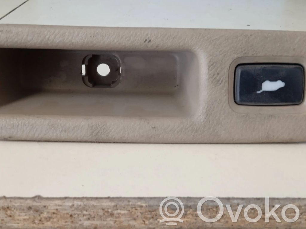 Honda Accord Tailgate/boot open switch button 