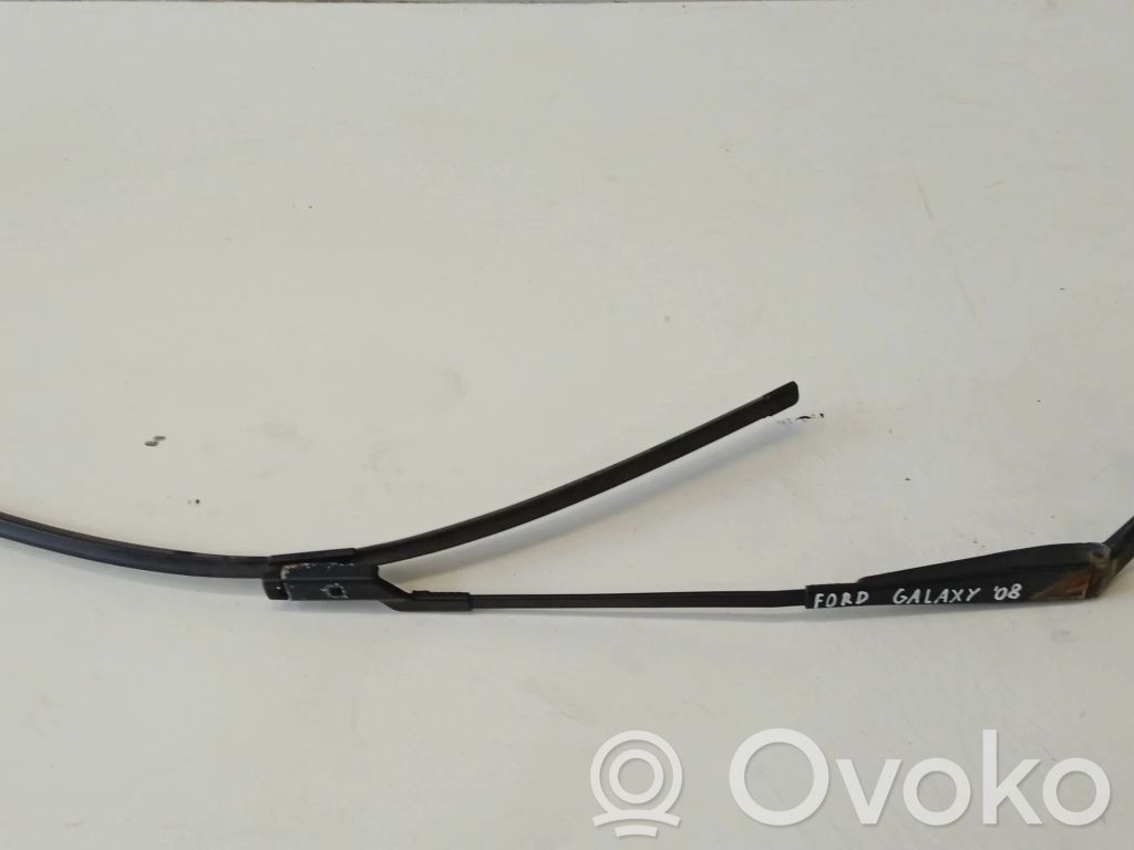 Ford Galaxy Front wiper blade arm 