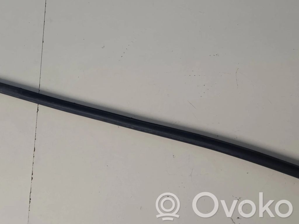 Volkswagen Golf VII Engine compartment rubber 