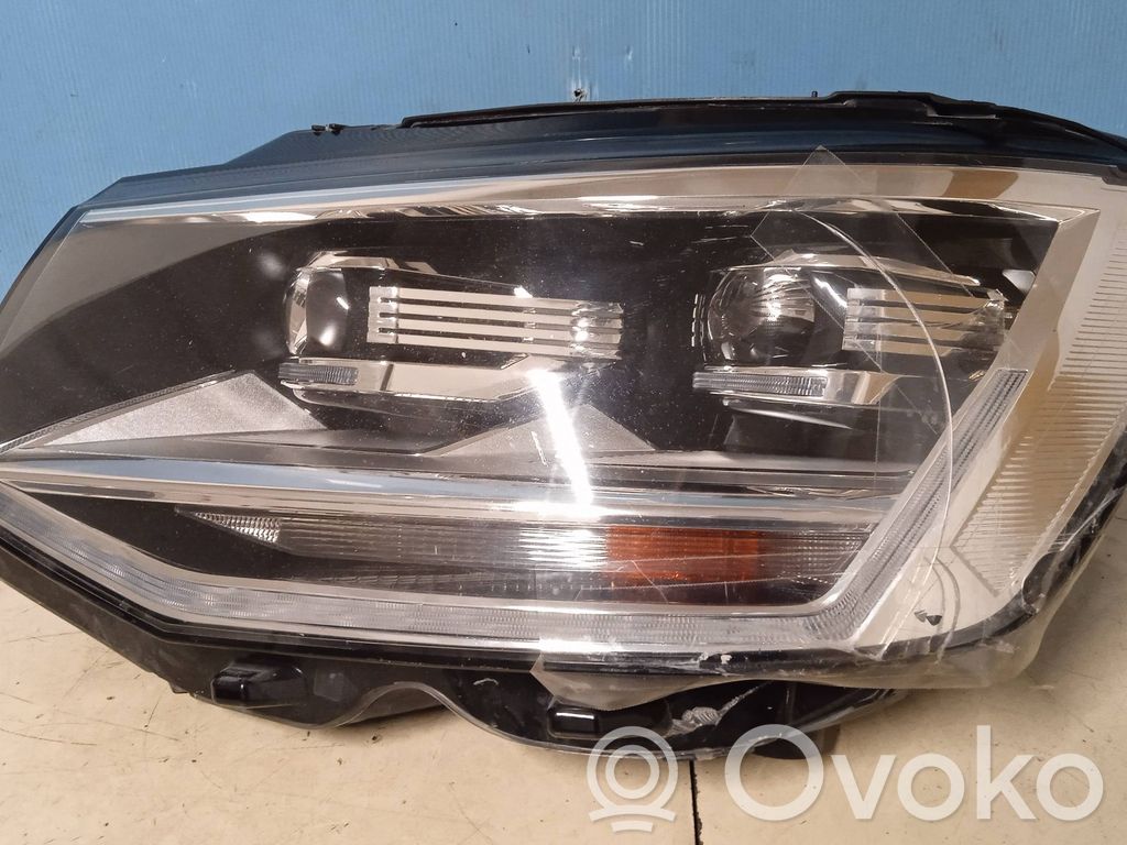 Volkswagen Transporter - Caravelle T6 Lampa przednia 