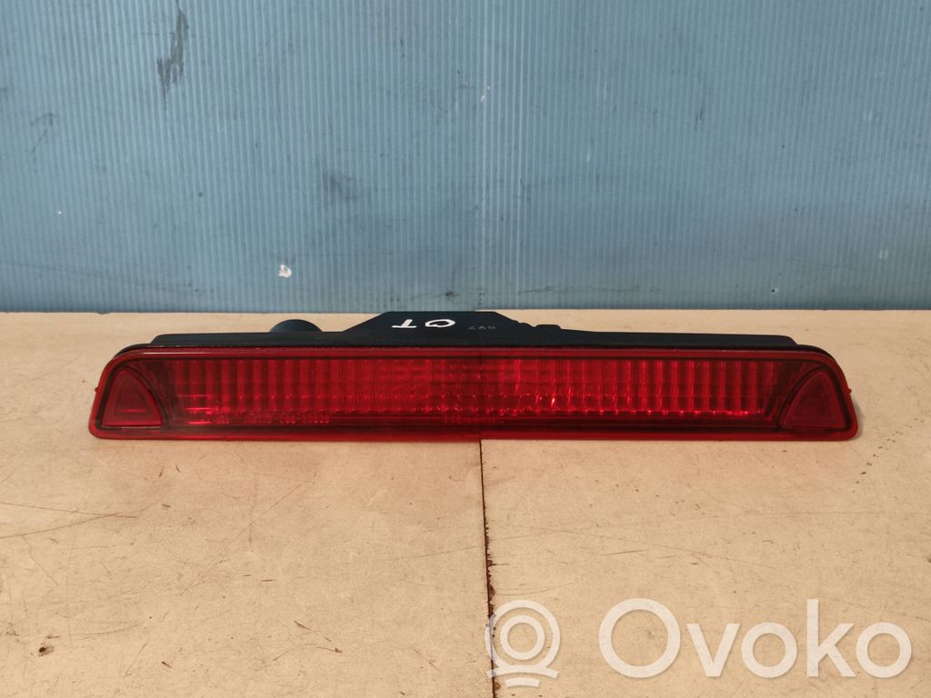 Honda FR-V Third/center stoplight 