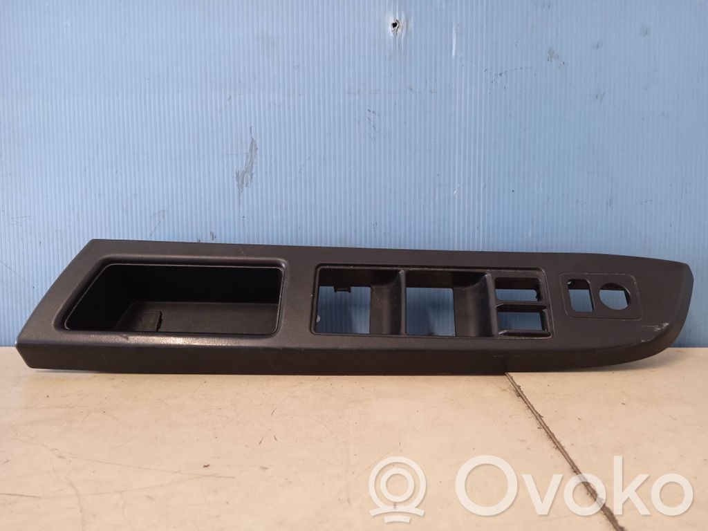 Electric window control switch   94263FJ050,94263FJ070
