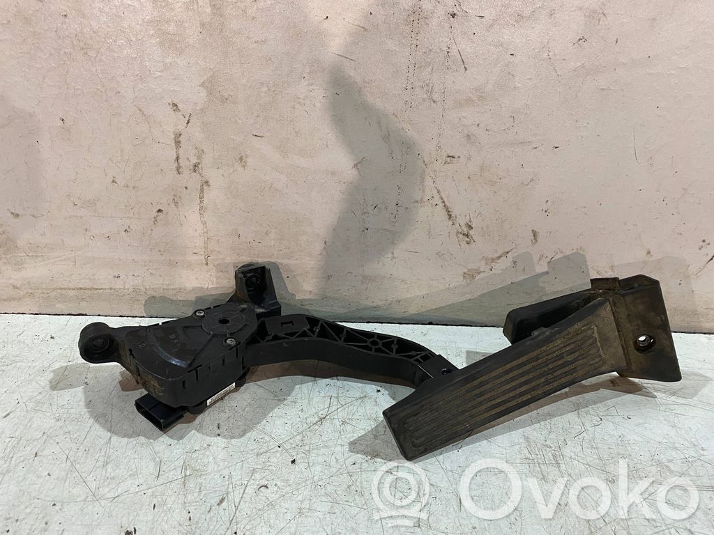 KIA Optima Accelerator throttle pedal 